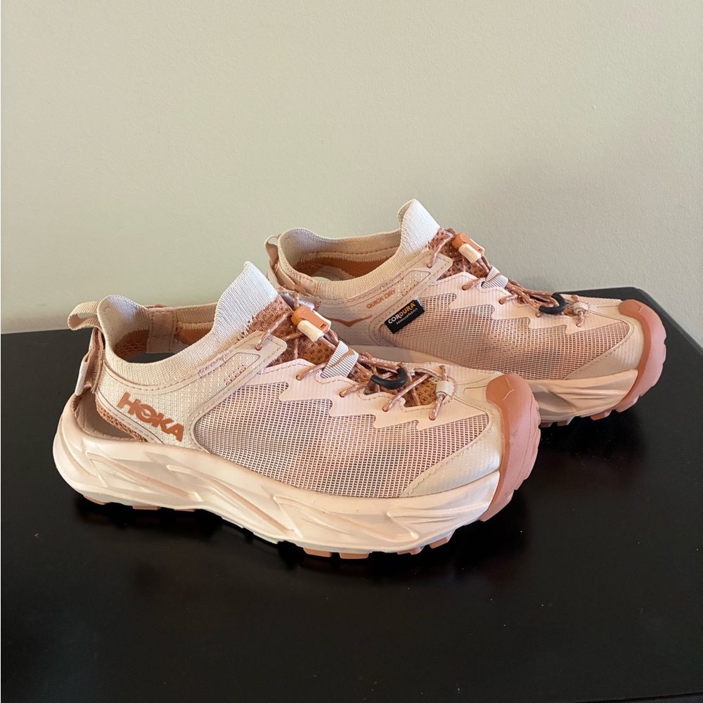 Hoka Hopara 2 Women's Peach Athletic Shoes